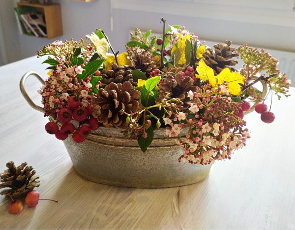 Autumn Decor: Creating a Natural Table Centrepiece