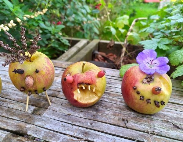 How to make spooky apples for Halloween?
