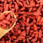 Harvest and store your goji berries: a treasure trove of vitamins within easy reach