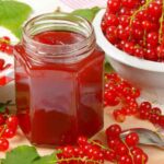 Redcurrants in jam or jelly: two delicious recipes!