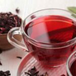 How to make a homemade hibiscus infusion?