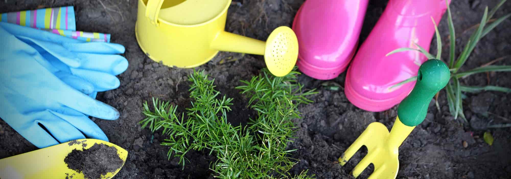 Introduce your children to gardening with age-appropriate, playful tools!