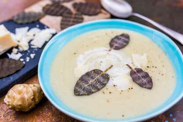 Helianthus Soup: A Velvety Comfort for Winter