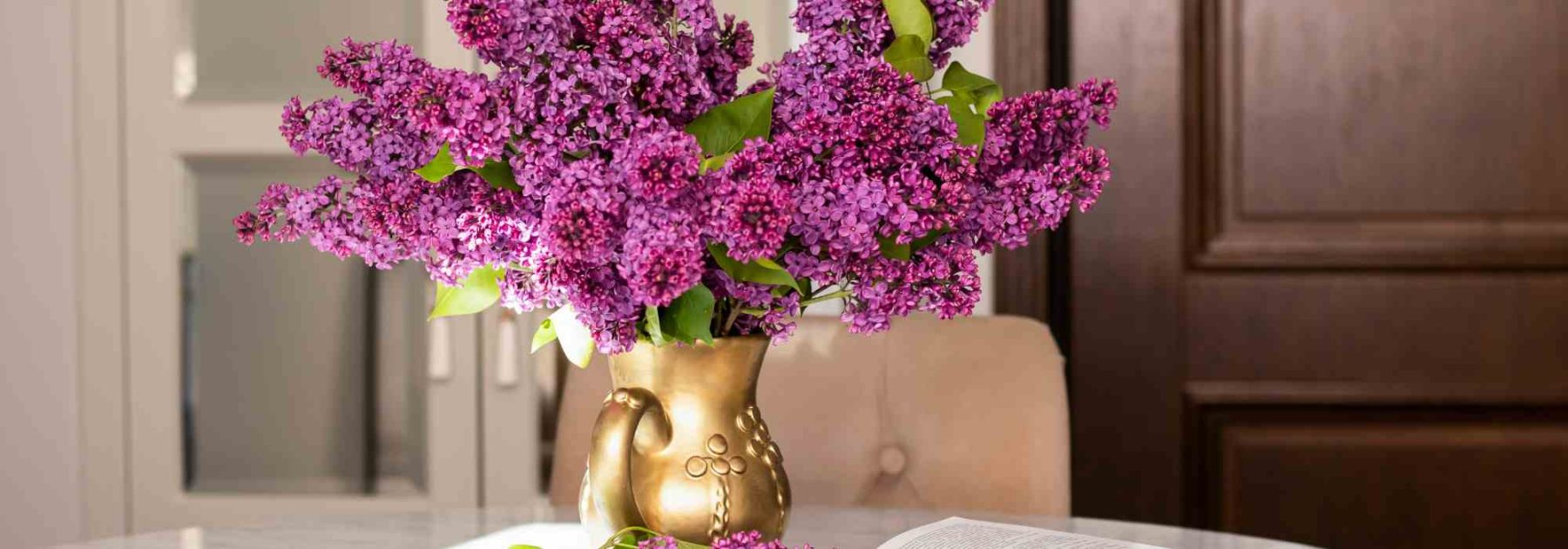 Which bushes to choose for creating beautiful bouquets all year round?