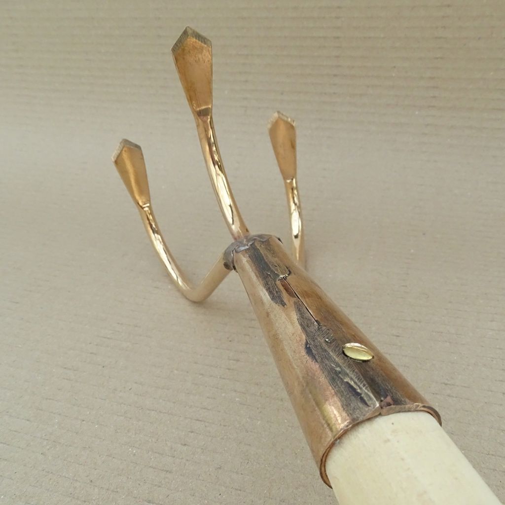Taurus Model Copper 3-Prong Cultivator - Bronze PKS Range