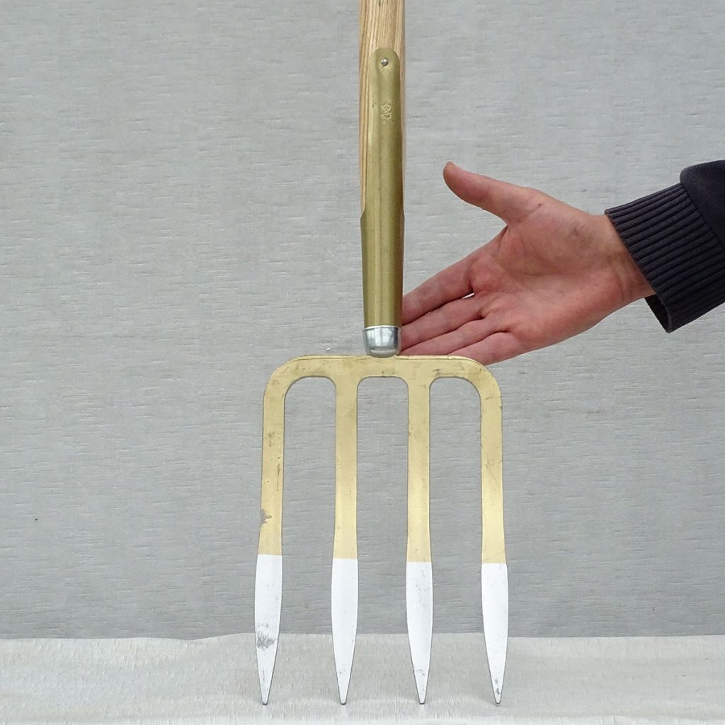 4-tine digging fork from Gschwind