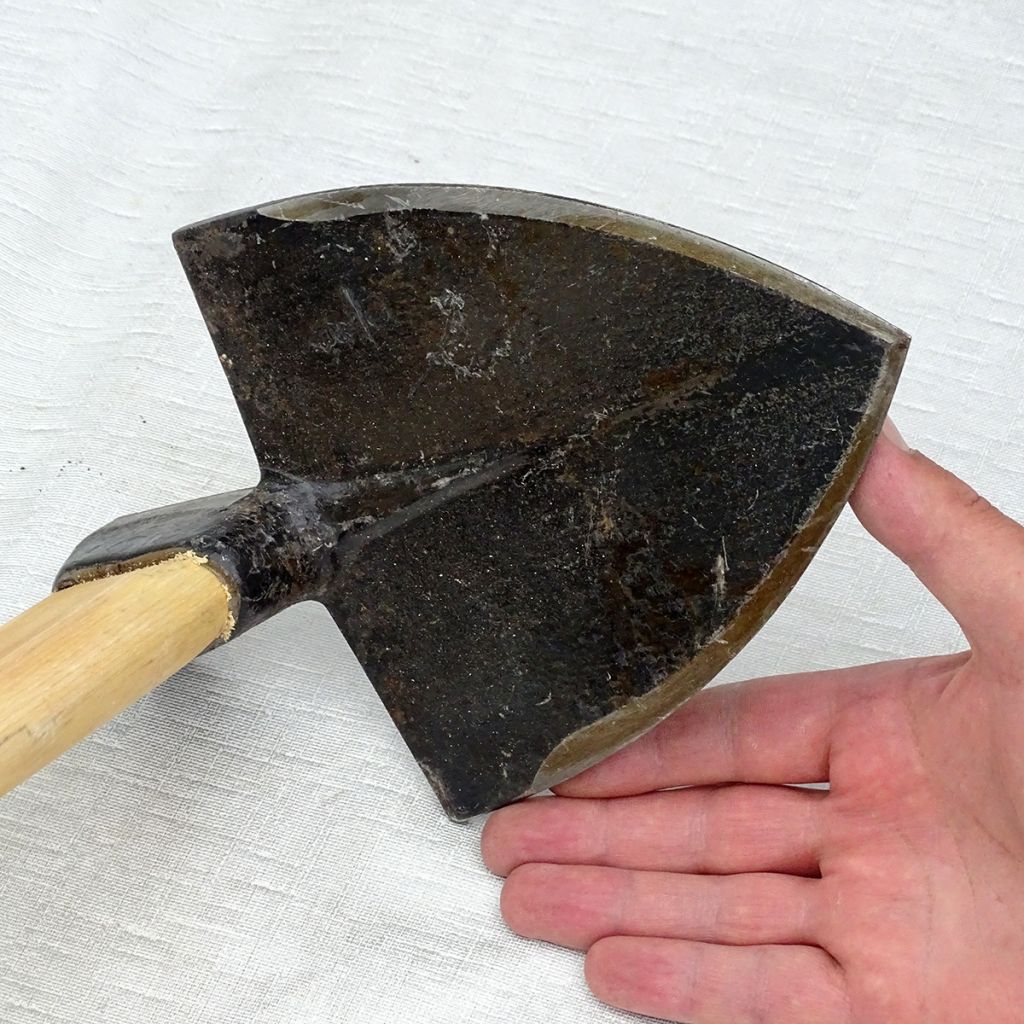 Forged steel pointed draw hoe - Gschwind artisanal range