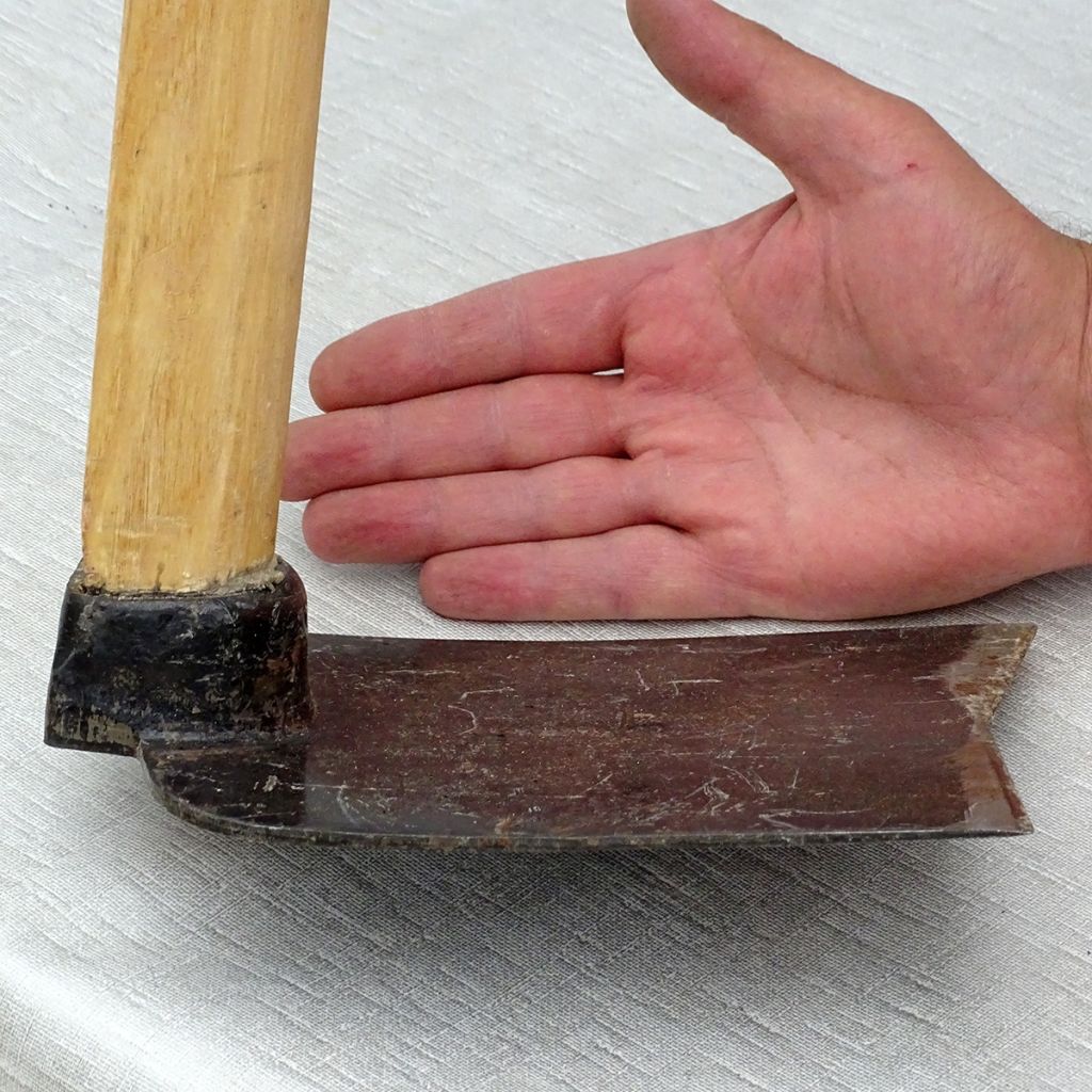 Forged steel draw hoe - Gschwind Artisanal Range