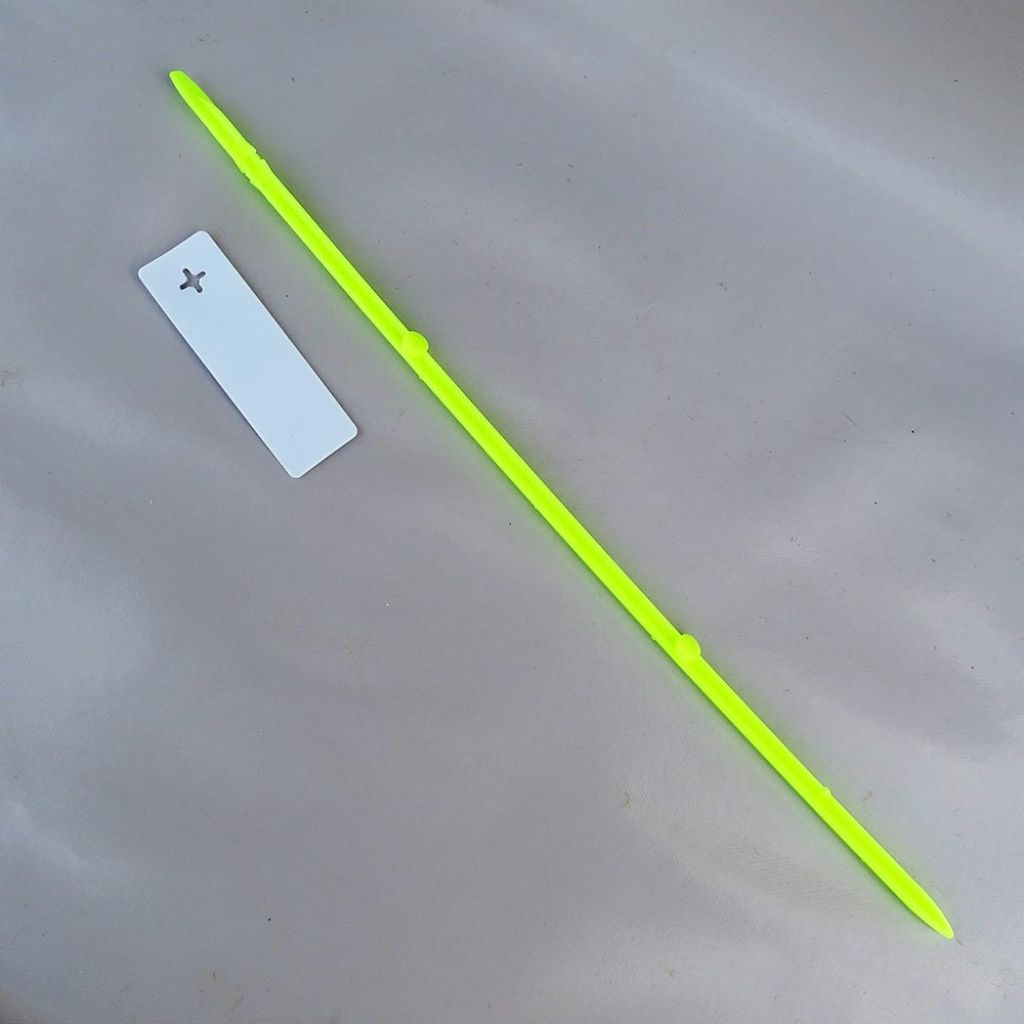 Cross stakes 42cm (17in) sold in packs of 10