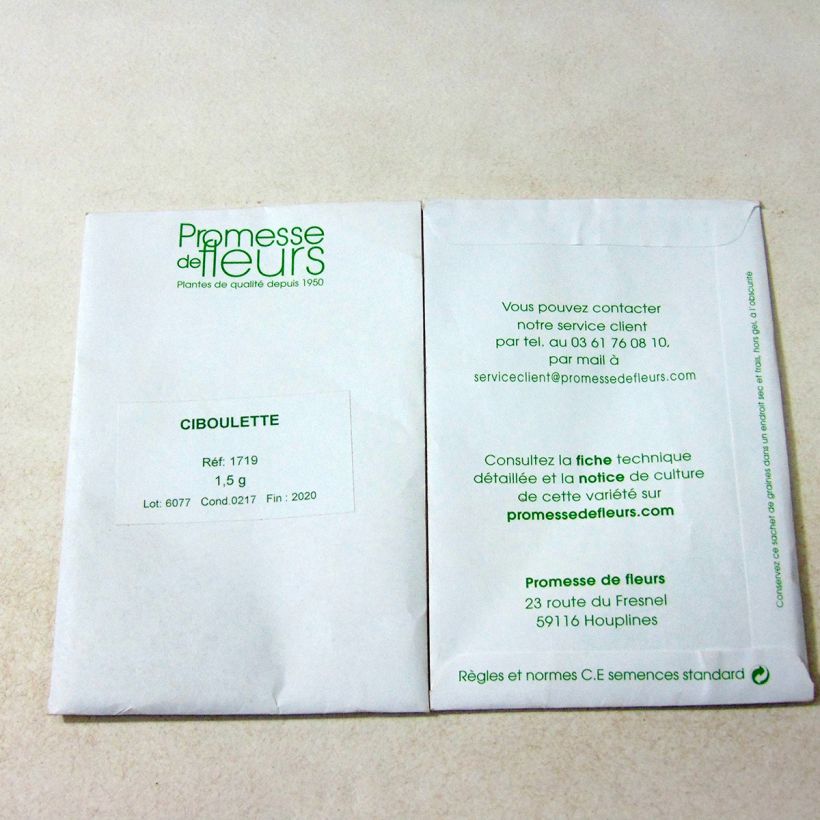 Example of Chives - Allium schoenoprasum seeds specimen as delivered