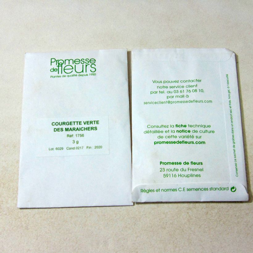 Example of Non-Trailing Zucchini - Cucurbita pepo per pack of 25 seeds (3g) specimen as delivered