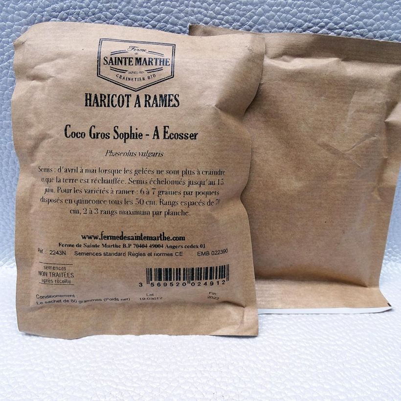 Example of Pole Bean Coco Sophie - Ferme de Sainte Marthe untreated seeds per 80 g seed pack specimen as delivered