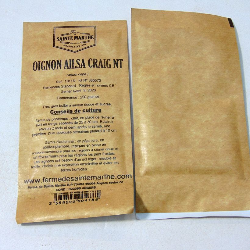 Example of Untreated Ailsa Craig Onion - Ferme de Sainte Marthe seeds per pack of 250 seeds specimen as delivered