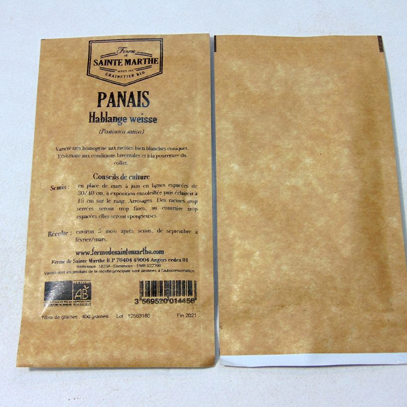Example of Parsnip Halblange Weisse - Ferme de Sainte Marthe Seeds per pack of 400 seeds (1g) specimen as delivered