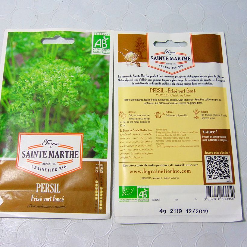 Example of Curly Parsley - Ferme de Sainte Marthe Seeds per pack of 2300 seeds (4g) specimen as delivered