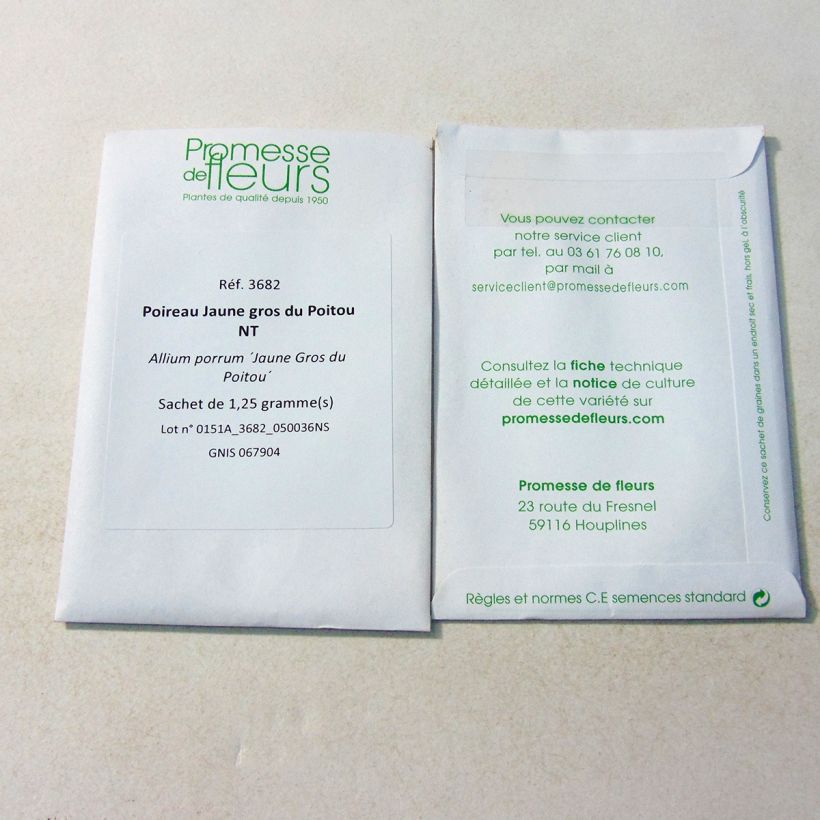 Example of Yellow large from Poitou untreated Leek - Allium porrum per pack of 250 seeds (1g) specimen as delivered