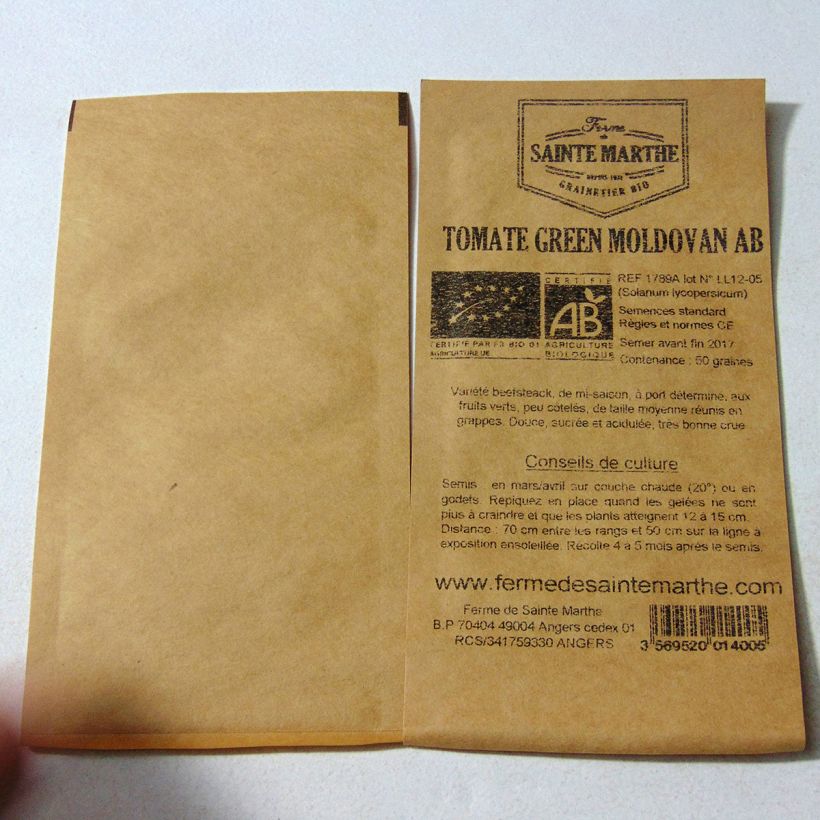 Example of Green Moldovan Organic Tomato - Ferme de Sainte Marthe seeds specimen as delivered