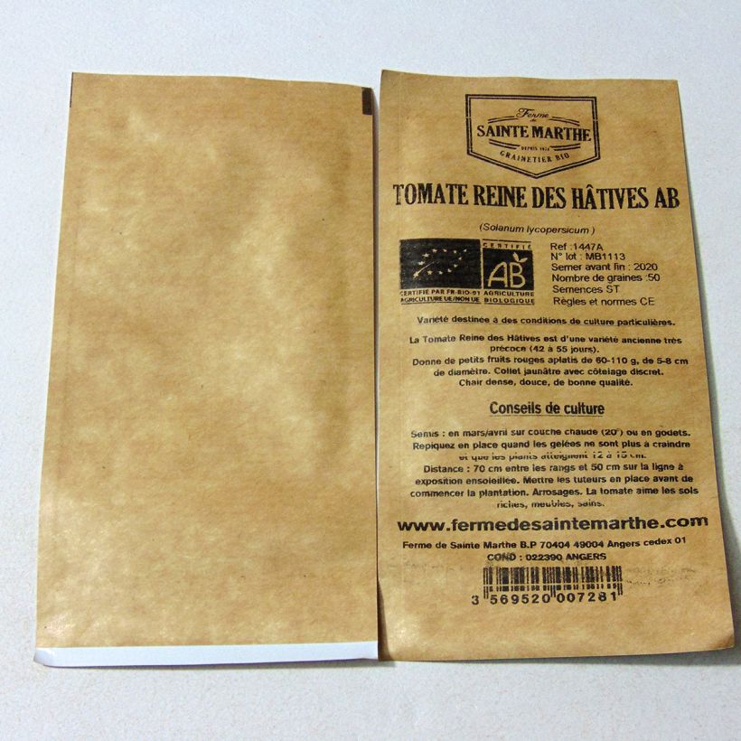 Example of Reine des hâtives Organic Tomato- Ferme de Sainte Marthe seeds per pack of 50 seeds specimen as delivered