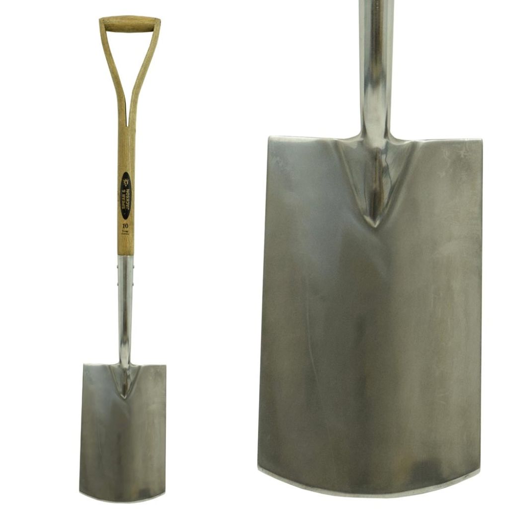 Spear and Jackson British spade with traditional handle