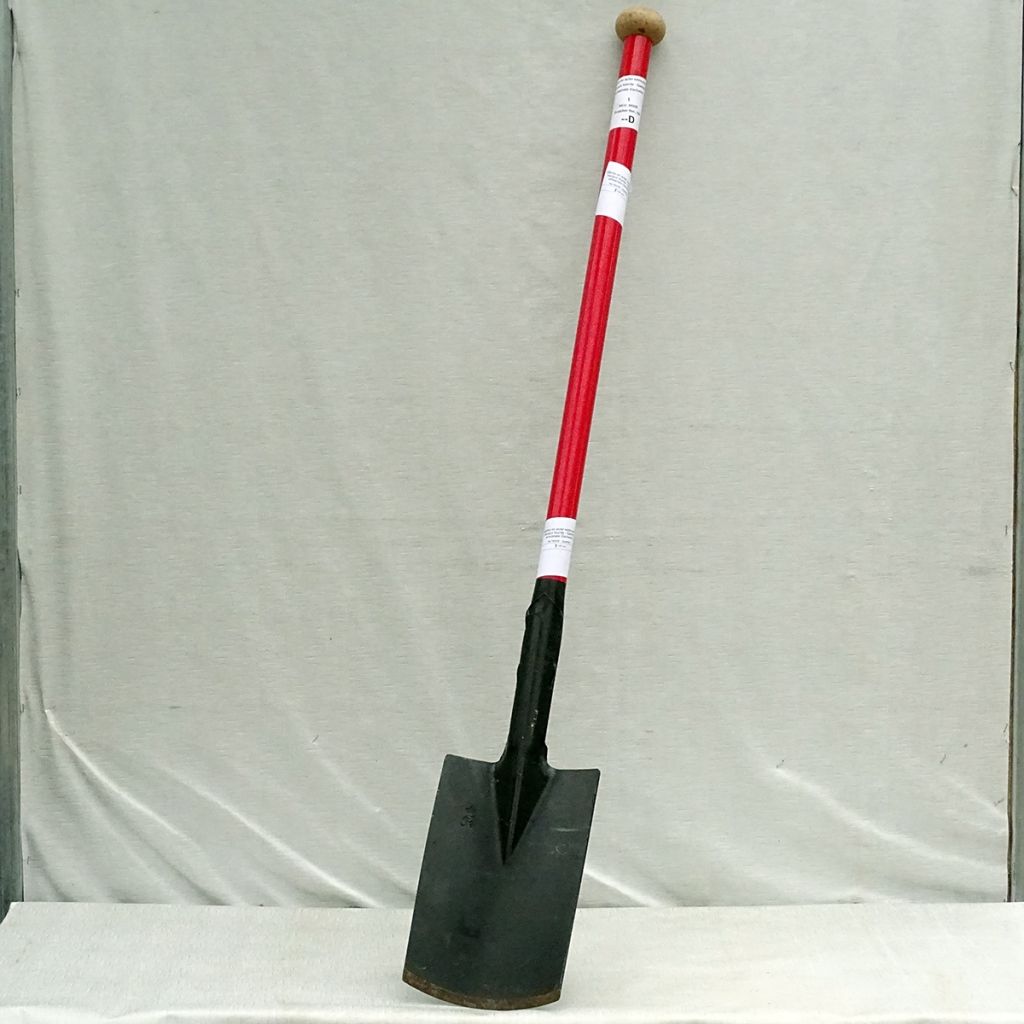 Heavy-duty Steel Spade - Gschwind Artisanal Range