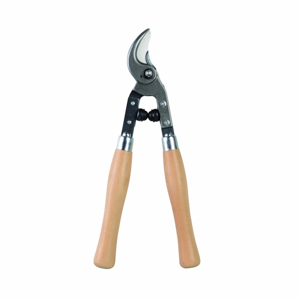 Wooden-handled Bahco P16-40W branch lopper with cross-cutting blades.