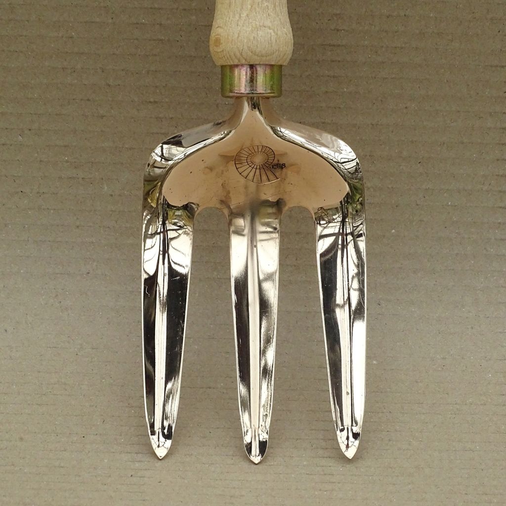Three-pronged hand fork in copper, Vega model, PKS Bronze range