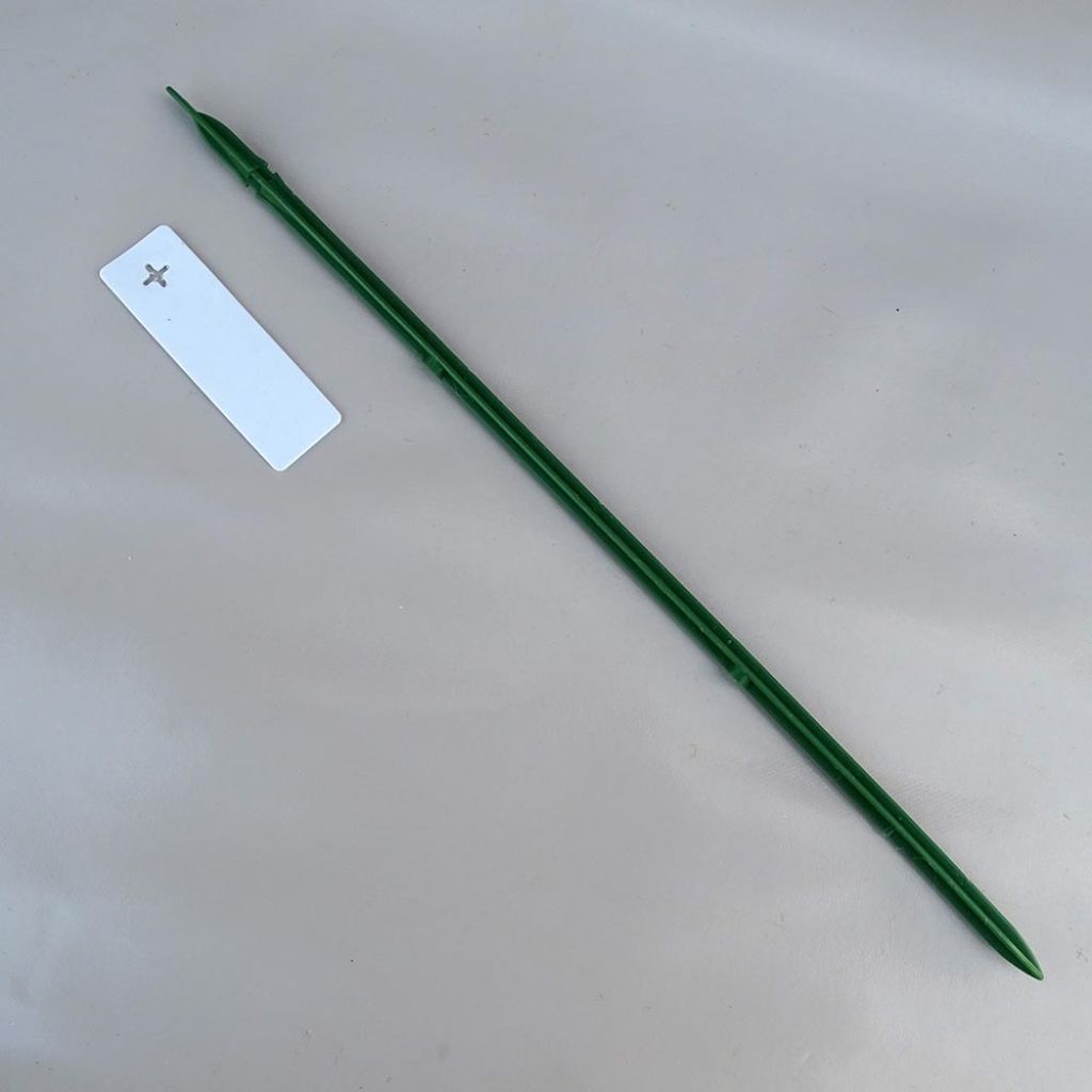 Cross stakes 42cm (17in) sold in packs of 10